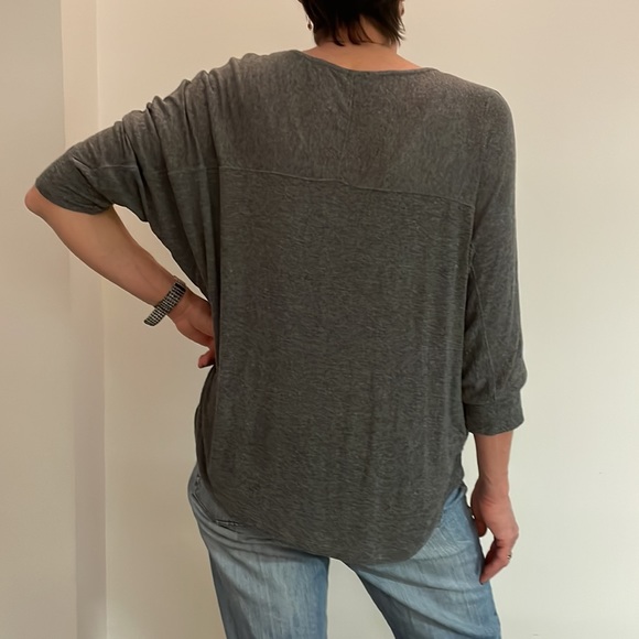 Splendid Grey  Scoop Neck Dolman Sleeve Top Medium - Picture 2 of 6